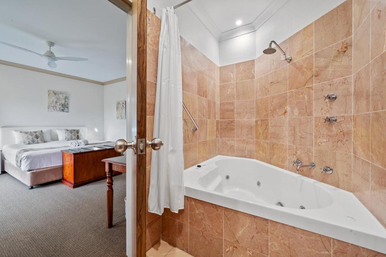 Oasis Inn Ulladulla - Welcoming Guests 18 Years And Older Экстерьер фото