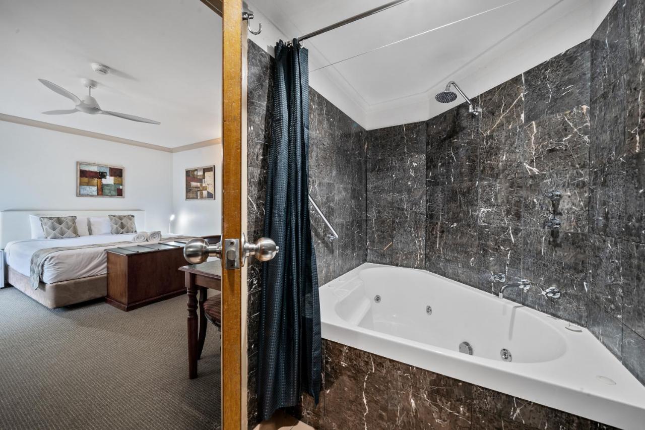 Oasis Inn Ulladulla - Welcoming Guests 18 Years And Older Экстерьер фото