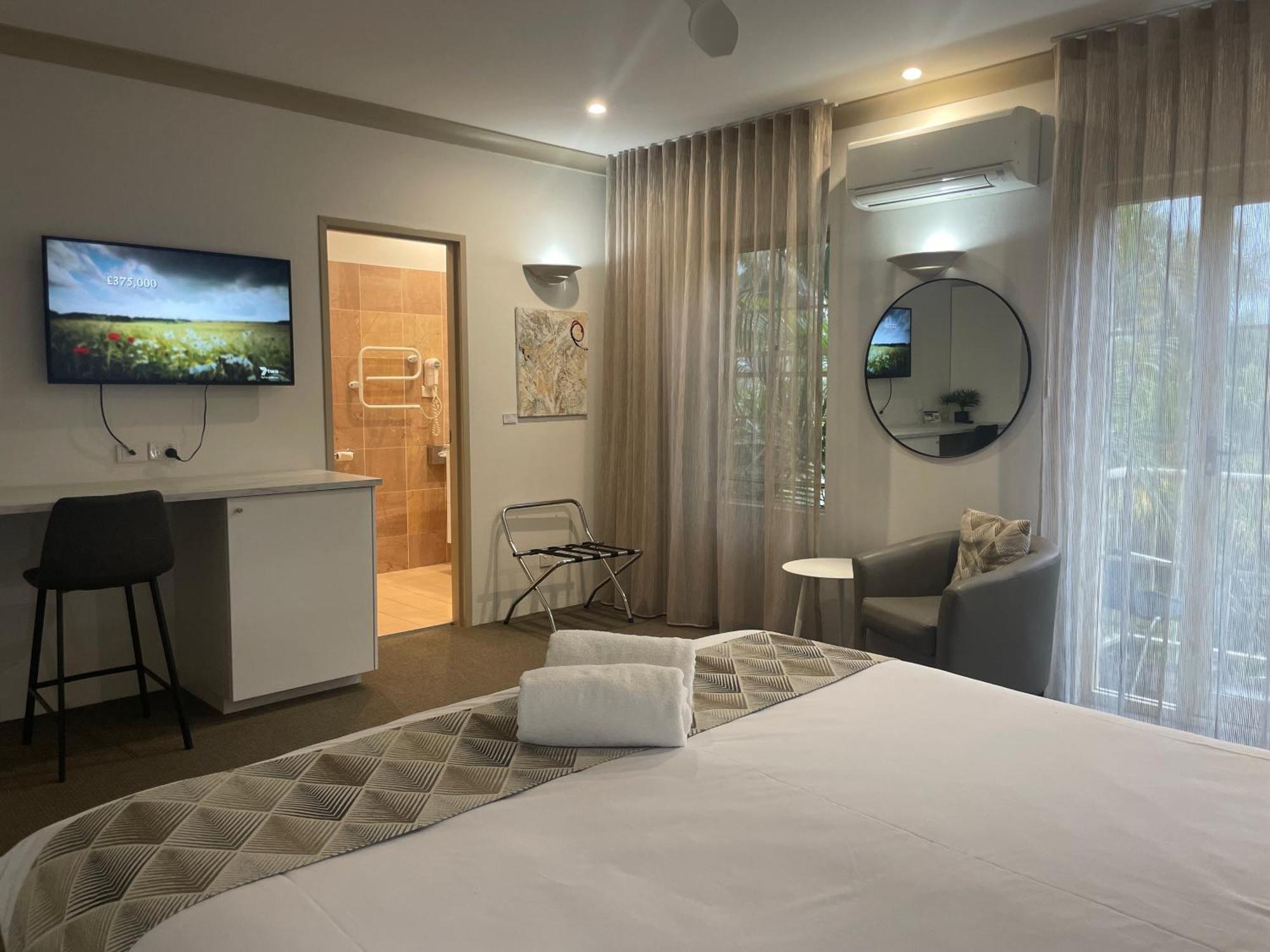 Oasis Inn Ulladulla - Welcoming Guests 18 Years And Older Экстерьер фото