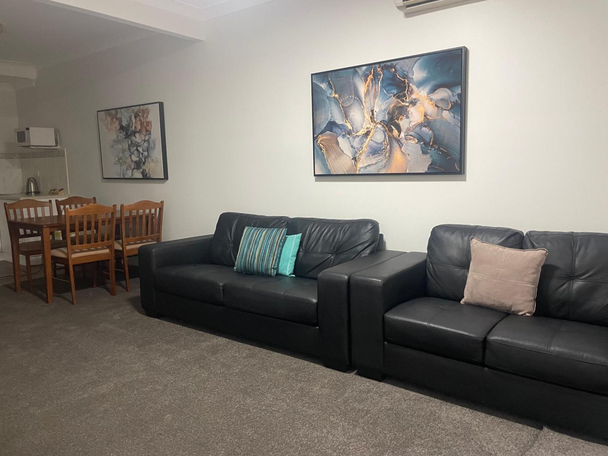Oasis Inn Ulladulla - Welcoming Guests 18 Years And Older Экстерьер фото