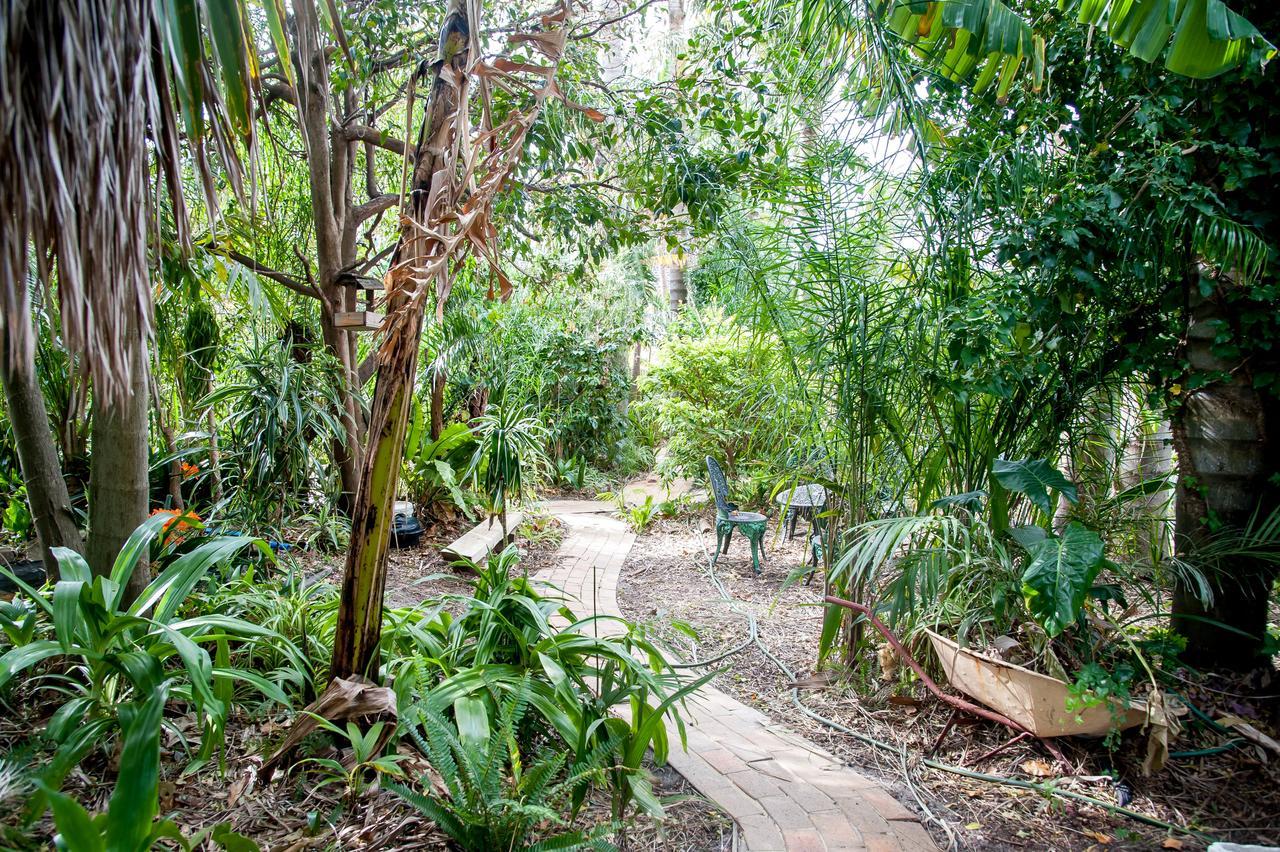 Oasis Inn Ulladulla - Welcoming Guests 18 Years And Older Экстерьер фото