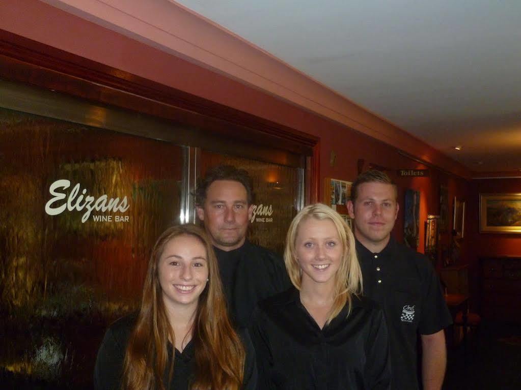 Oasis Inn Ulladulla - Welcoming Guests 18 Years And Older Экстерьер фото